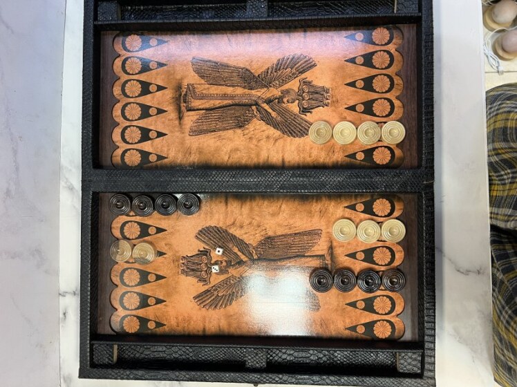 تخته نرد چوبی چرمی طرح هخامنیشی