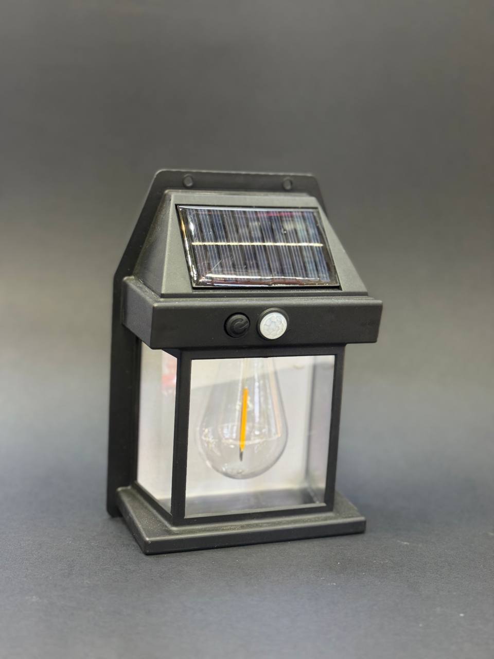 لامپ تنگستن LED چراغ دیواری باغچه بیرونی خورشیدی با سنسور بی سیم Ip65 چراغ دیواری خورشیدی-گرم