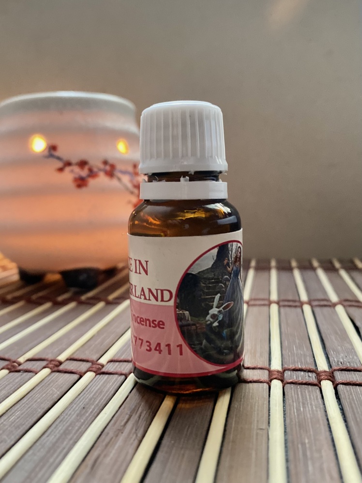 اسانس خوشبو کننده هوا آلیس در سرزمین عجایب Alice in wondrland