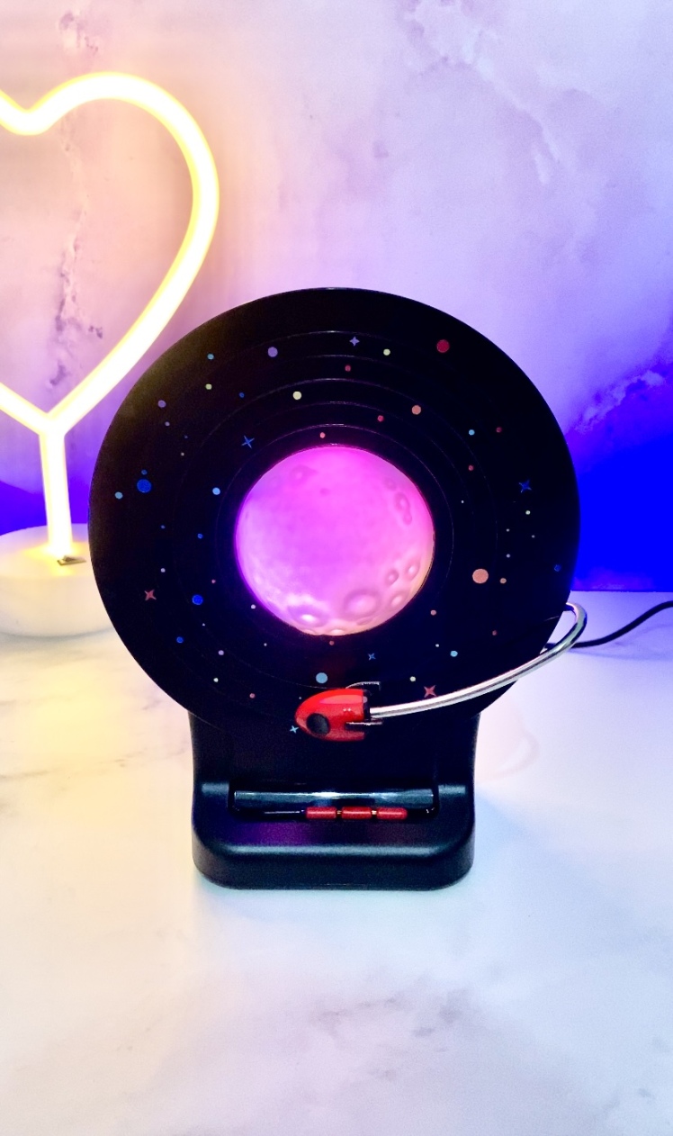 اسپيكر بلوتوثی و شارژی طرح گرامافون مدرن